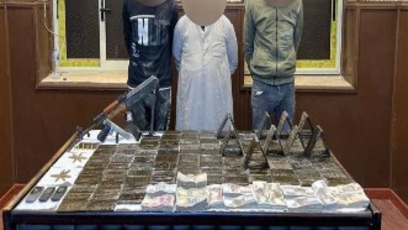 المتهمين والمضبوطات