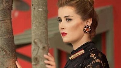 عائشة بن أحمد تكشف عن مواصفات فتى أحلامها