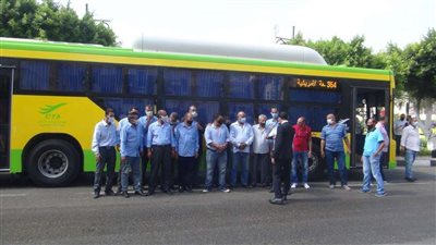 بالصور.. تشغيل 20 أتوبيس غاز طبيعي بحضور محافظ القاهرة