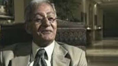 نجل الفنان محمد قشطة يستغيث لإنقاذ أييه