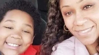 لرفضها شراء لعبة له.. طفل يقتل والدته بطلق ناري