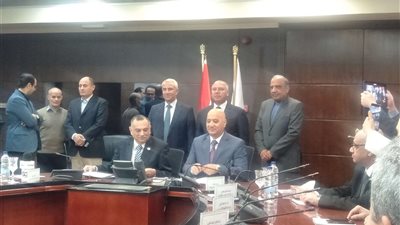 بالصور.. مراسم توقيع عقد مشروع الأتوبيس الترددي بين وزارة النقل والإنتاج الحربي