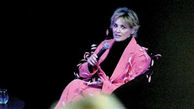 مشاهدي الجريئة حطمتني إنسانيا.. أبرز تصريحات شارون ستون في الجلسة الحوارية بمهرجان البحر الأحمر السينمائي