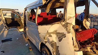 إصابة 10 أشخاص في حادث تصادم بأسيوط