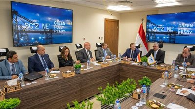 وليد جمال يعقد اجتماعا لمتابعة استكمال أعمال التطوير بالموانئ والمشروعات