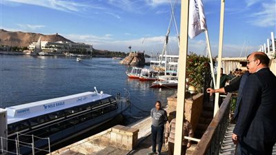 بتكلفة 1.7 مليون جنيه.. تنفيذ عملية الاحلال و التجديد للأتوبيس النهري بأسوان