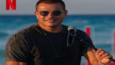 لأول مرة في تاريخه.. عمرو دياب يعلن عن أولى حفلاته الأون لاين