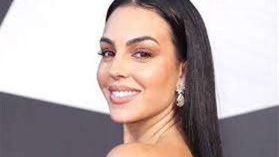 جورجينا رودريجيز تُشارك متابعيها بصور جديدة من الدوحة