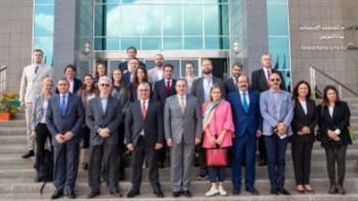 رئيس اقتصادية قناة السويس يستقبل وفدًا من الاتحاد الأوروبي