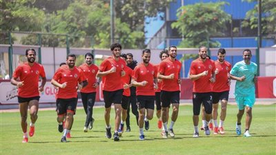 مفاجآت بالجملة في تشكيل الأهلي أمام الجونة