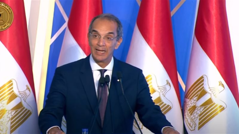 وزير الاتصالات وتكنولوجيا