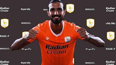 رامي صبري يحرز هدف فاركو  في شوط المباراة الأول أمام الداخلية بالدوري