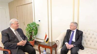 وزير التعليم العالي يبحث آليات التعاون مع رئيس مجلس أمناء الجامعة الألمانية الدولية GIU