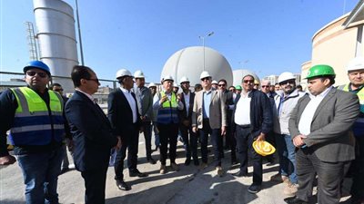عاصم الجزار يتابع تجارب التشغيل بمحطة التنقية الشرقية للصرف الصحي بالإسكندرية