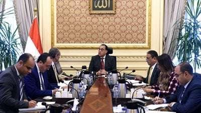 رئيس الوزراء يتابع مع وزير الاتصالات التحول الرقمي وميكنة الخدمات الحكومية