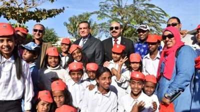 3 وزراء ومحافظ أسوان يفتتحون معرض أيادي مصر للمنتجات التراثية واليدوية