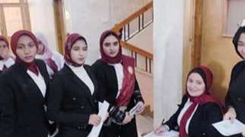طلاب جامعة المنيا
