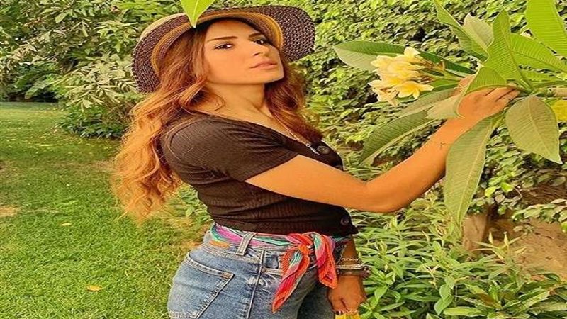 الفنانة ريهام أيمن