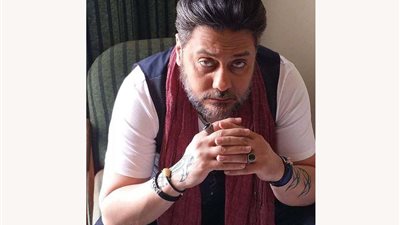 إصابة الفنان تامر فرج في حادث تصادم بطريق الواحات