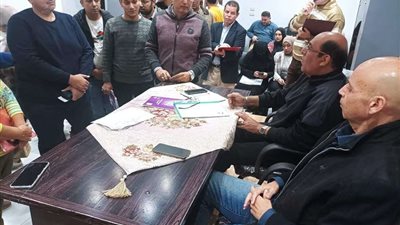 «مسعود» يجتمع بمديري الإدارات الصحية تمهيدا لانطلاق حملة التطعيم ضد شلل الأطفال