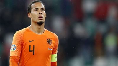 فان دايك: حزين جدًا لإهداري ركلة الترجيح.. واجتماعي مع عائلتي سيحسم مصير اعتزالي