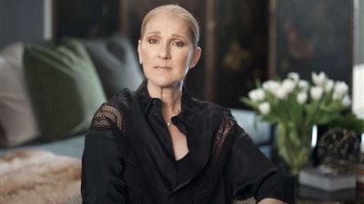 المطربة العالمية سيلين ديون تكشف عن مرضها وتأثيره على أحبالها الصوتية