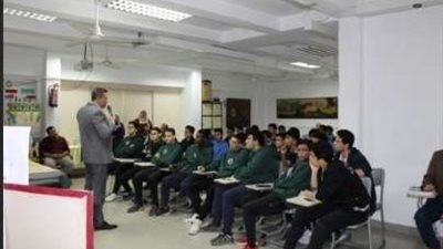 الداخلية تعقد لقاءات مع طلبة المدارس للتوعية بمخاطر المواد المخدرة (صور)