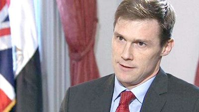 تفاصيل.. طهران تستدعي السفير البريطاني للرد علي التدخلات البريطانية