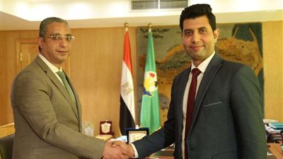 الإعلامي أحمد دياب يستضيف محافظ الفيوم للحديث عن أزمة تصالح مخالفات البناء