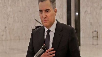 رئيس الوزراء اللبناني يدعو لإصلاحات 