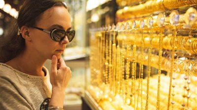 سعر الذهب الآن في مصر.. استقرار مؤقت لتوقف البورصة العالمية