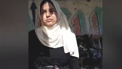 من بائعة أحذية لكلية الطب.. نكشف تفاصيل كفاح طالبة اسكندرية على مدار 20 عام