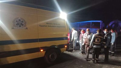 إصابة شخصين في حادث تصادم سيارتين على طريق القاهرة أسيوط الصحراوي الغربي