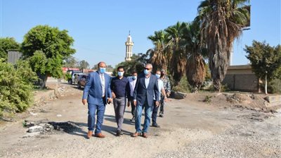 محافظ القليوبية يتفقد أعمال تطوير طريق طابا ببنها بتكلفة 30 مليون جنيه