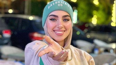 قرار جديد ضد البلوجر هدير عاطف وآخرين بواقعة النصب وتوظيف الأموال