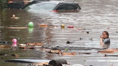 الفيضانات تغرق العاصمة .. خسائر البرتغال لا تتوقف عند المونديال