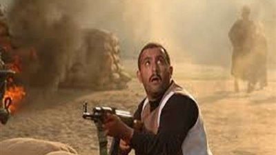 على طريقته.. أحمد السقا يستعرض مهاراته في ركوب الخيل