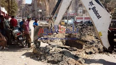 رئيس مدينة المحلة يتابع العمل بالمنطقة الصناعية