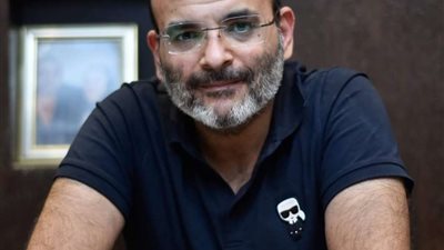 اعتذر الزعيم وعمر الشريف.. أيمن بهجت قمر يكشف كواليس فيلم ابن القنصل