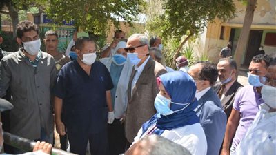 محافظ القليوبية يتفقد القوافل الطبية البيطرية ببنها