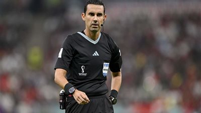 تعرف على حكام مباراة المغرب وفرنسا بنصف نهائي كأس العالم