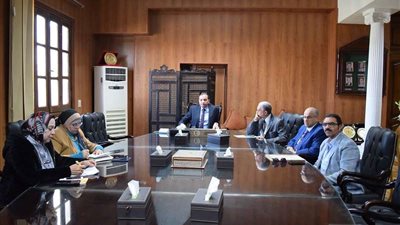 منصور حسن: بدء الترجمة من اللغة العربية للصينية بمركز اللغات والترجمة