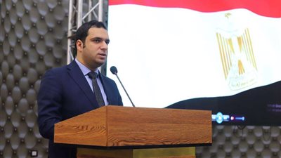 بدران: توفير ١٠٠ فرصة عمل للشباب بمطروح ومثلهم في السلوم.. وهدفنا المواطن | صور