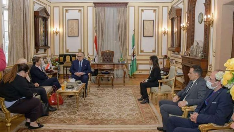 رئيس جامعة القاهرة