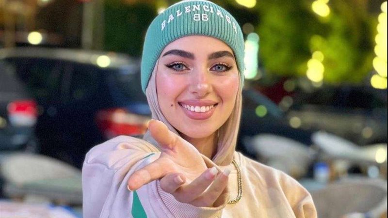 البلوجر هدير عاطف