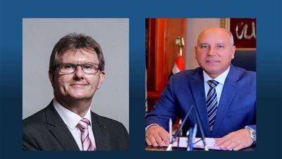 وزير النقل يلتقى مع ممثل رئيس الوزراء البريطانى للتجارة مع مصر