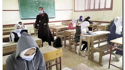 أبرزها منع التدخين داخل اللجان.. التعليم تصدر تعليمات هامة للمشاركين في امتحانات النقل والشهادة الإعدادية