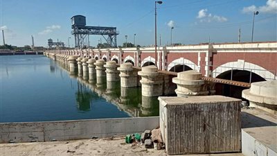 الري: نهو عملية تدعيم وتأهيل قناطر زفتى الواقعة على فرع دمياط