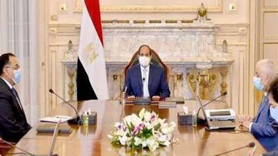 السيسي يتفقد المواقع الإنشائية فى شرق القاهرة