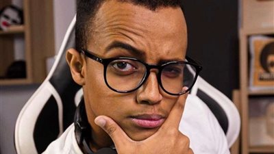 اليوتيوب يكرم صانع المحتوى الكوميديان حسن أبوفلة